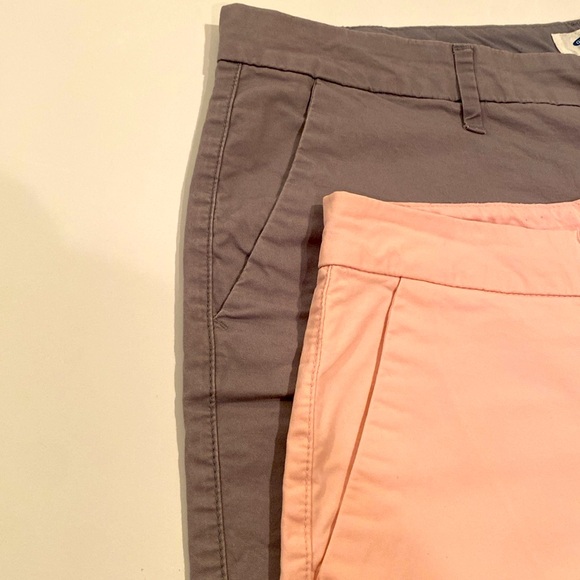 TWO PAIRS of Old Navy Size 12 Chino Shorts - Picture 3 of 7